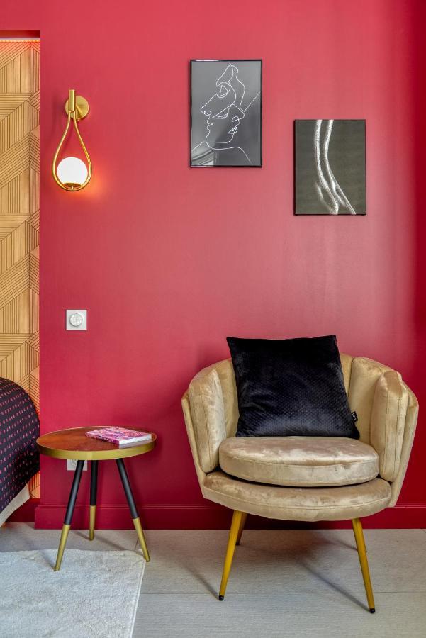 Les Gites De Laure - O Lit Divin, Instant De Volupte, Balneo Sauna, Climatisation, Netflix, 160M De La Cite Medievale Carcassone Kültér fotó