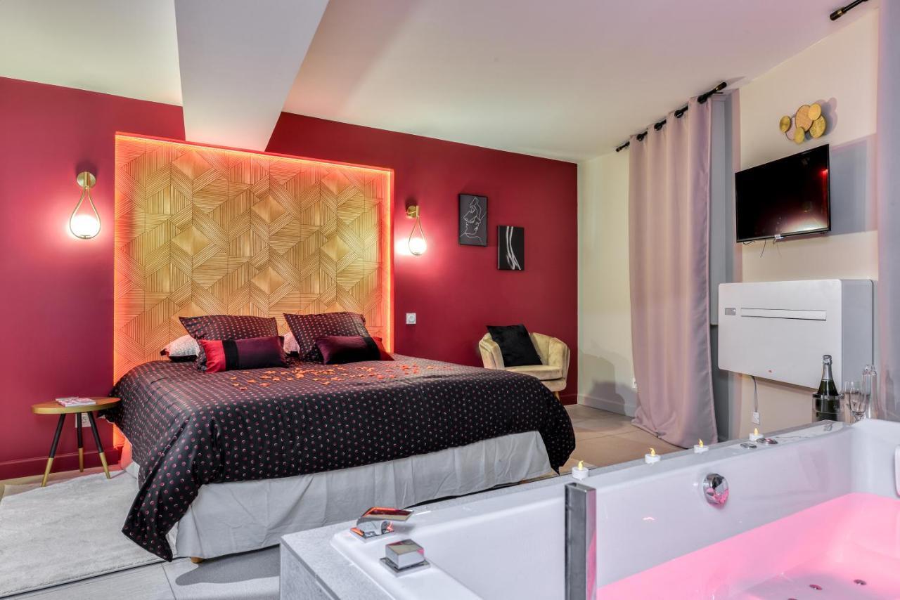Les Gites De Laure - O Lit Divin, Instant De Volupte, Balneo Sauna, Climatisation, Netflix, 160M De La Cite Medievale Carcassone Kültér fotó